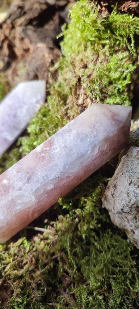 Obélisque en Amethyste Rose et Agate Fleurs